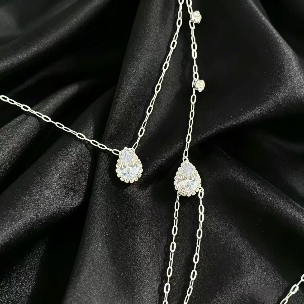 Elegant and graceful bridal ba – Body Jewelry Back Bewertung und Preis