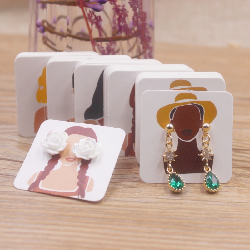 100pcs 4 x4cm new luxury brand – Body Jewelry Holder Bewertung und Preis