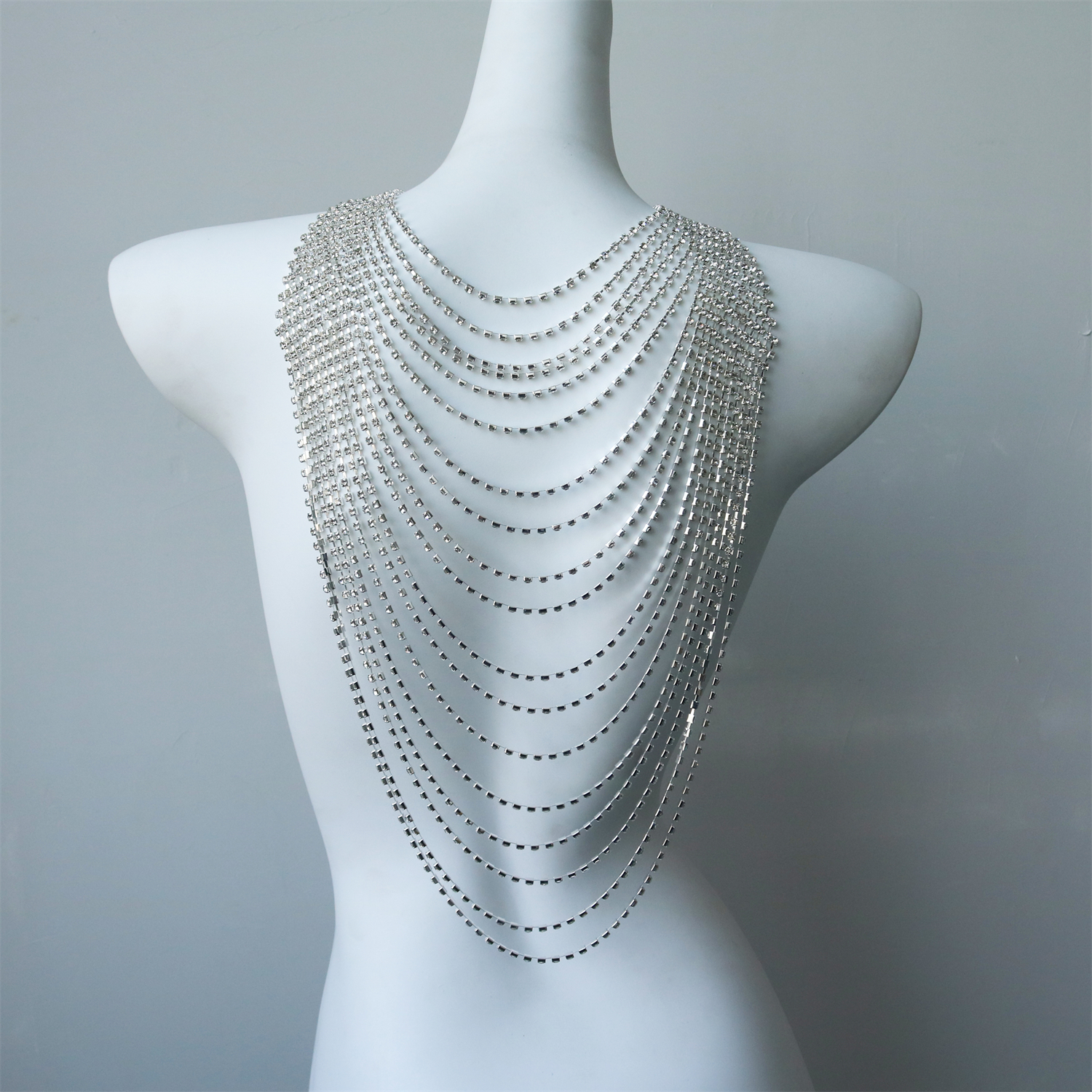 Stylish Multi-Layer Body Chain – Body Jewelry Back Bewertung und Preis