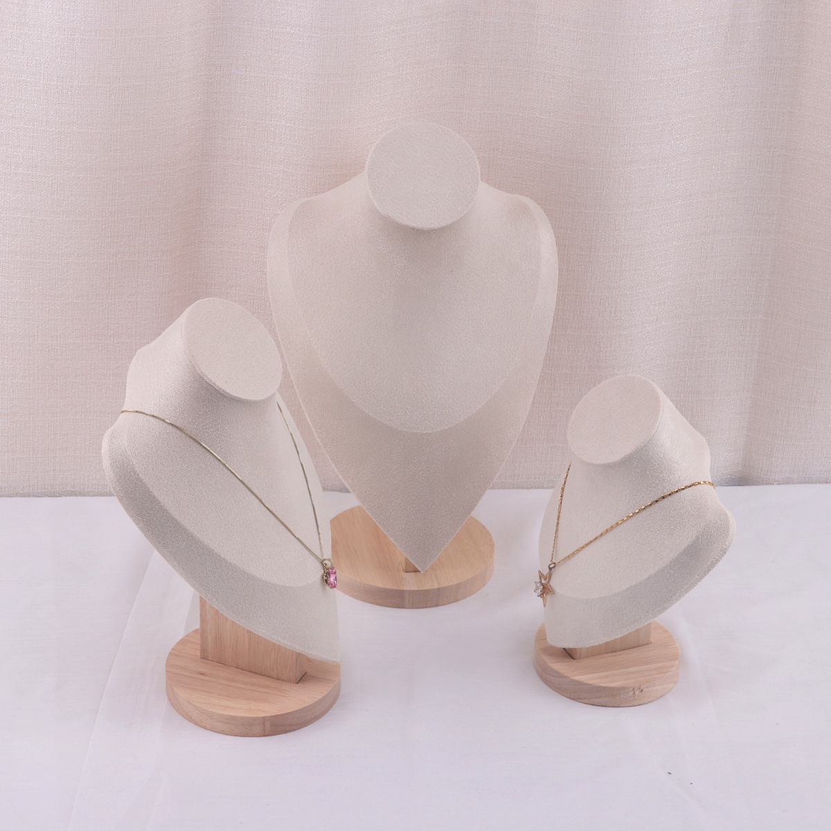 Velvet Portrait Necklace Displ – Body Jewelry Holder Bewertung und Preis